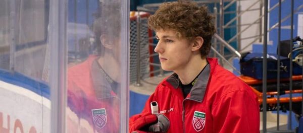 Защитник молодежной сборной Беларуси по хоккею Владислав Колячонок - Sputnik Беларусь