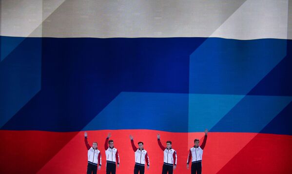 Российские спортсмены в финале командных соревнований на чемпионате мира по спортивной гимнастике в Штутгарте - Sputnik Беларусь