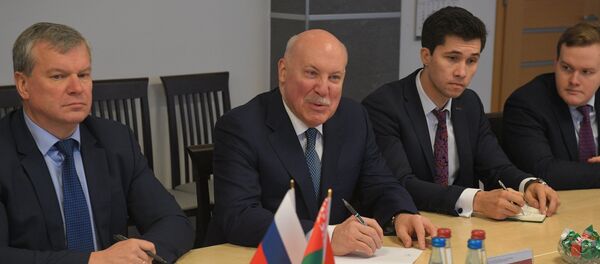 Дзмітрый Мезенцаў на МАЗе Дзмітрый Мезенцаў на МАЗе - Sputnik Беларусь