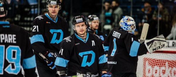 Хоккеисты минского Динамо Хоккеисты минского Динамо - Sputnik Беларусь