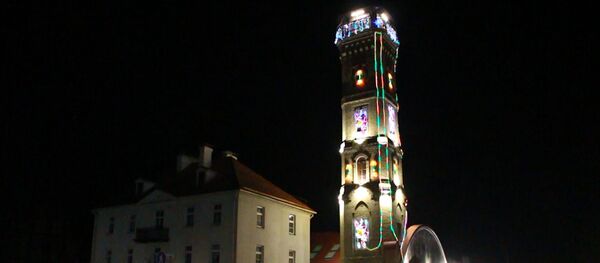 Старую пожарную каланчу в Гродно украсили праздничной иллюминацией - Sputnik Беларусь