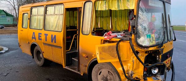 Попавший в ДТП автобус - Sputnik Беларусь