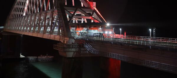 Первый пассажирский поезд Санкт-Петербург - Крым - Sputnik Беларусь