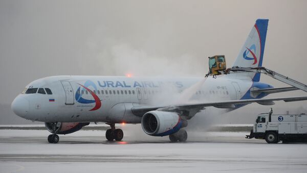 Самолет Ural Airlines - Sputnik Беларусь