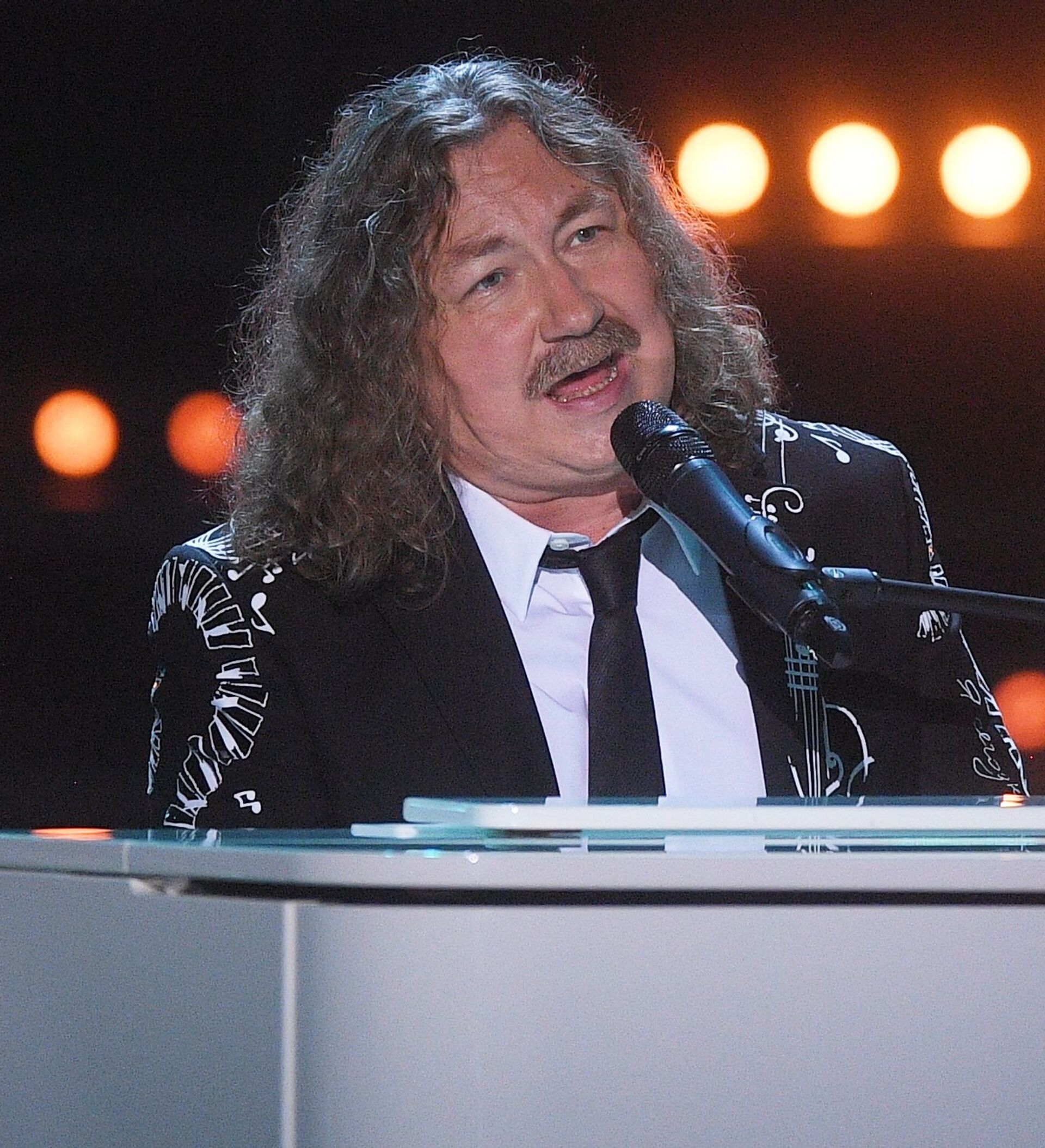 Игорь николаев сейчас 2022. Игорь николаев певец. Сколько певцов николаевых. Игорь николаев сейчас 2023. Игорь николаев 2023.