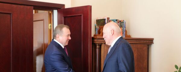 Владимир Макей и Дмитрий Мезенцев Владимир Макей и Дмитрий Мезенцев - Sputnik Беларусь