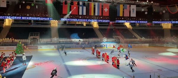 Репетиция церемонии открытия Рождественского турнира любителей хоккея на приз Президента - Sputnik Беларусь