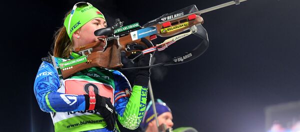 Динара Алимбекова (Беларусь) на огневом рубеже Динара Алимбекова (Беларусь) на огневом рубеже - Sputnik Беларусь