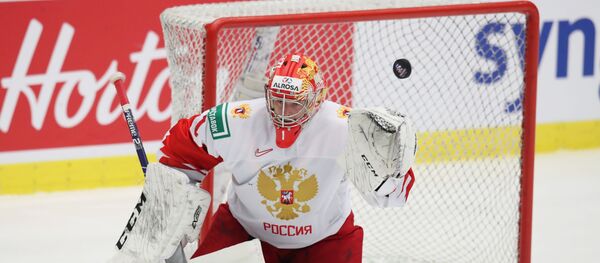 Вратарь Амир Мифтахов (Россия) в финальном матче молодежного чемпионата мира по хоккею между сборными командами Канады и России - Sputnik Беларусь
