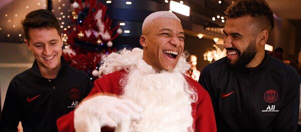 Форвард Пари Сен-Жермен Килиан Мбаппе - Sputnik Беларусь