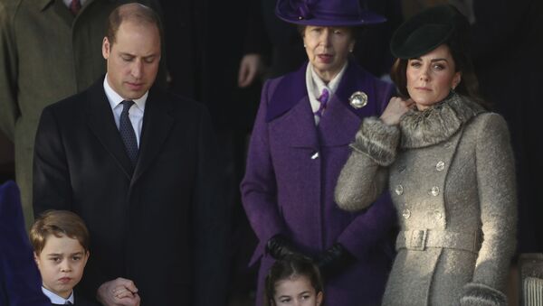 Герцогиня Кембриджская Кейт Миддлтон  с супругом принцем Уильямом - Sputnik Беларусь