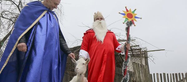 Абрад Тры Каралі ў вёсцы Вавёрка Лідскага раёна Мінскай вобласці - Sputnik Беларусь