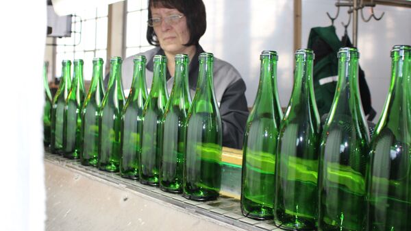 Новое стекольное производство планирует построить ОАО Гродненский стеклозавод на территории промышленной зоны Аульс - Sputnik Беларусь