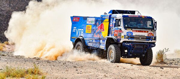 КамАЗ Эдуарда Николаева на Дакаре КамАЗ Эдуарда Николаева на Дакаре - Sputnik Беларусь