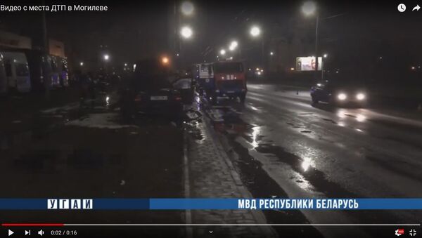 Опубликовано видео с места смертельной аварии в Могилеве - Sputnik Беларусь
