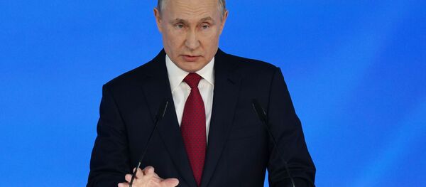 Зварот Пуціна: прэзідэнт РФ аб дапамогах, матчыным капітале і заробках Зварот Пуціна: прэзідэнт РФ аб дапамогах, матчыным капітале і заробках - Sputnik Беларусь
