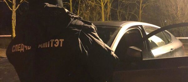 Следователь СК на месте убийства Следователь СК на месте убийства - Sputnik Беларусь