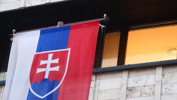 Флаг на здании посольства Словацкой Республики  - Sputnik Беларусь