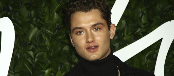 Рафферти Лоу - сын актера Джуда Лоу - Sputnik Беларусь