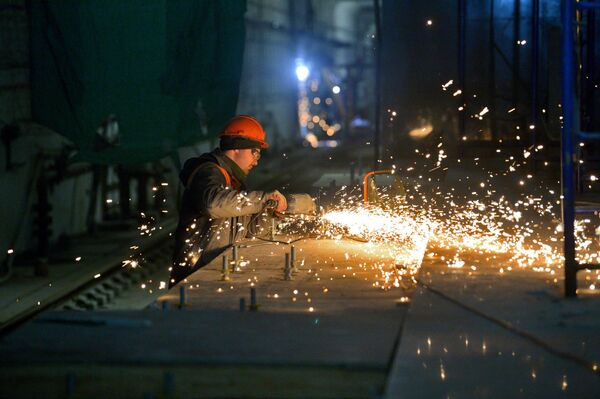 Алеся пошла за новой звездой: репортаж из метро, которого еще не видели - Sputnik Беларусь