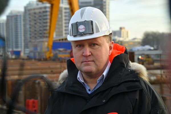 Алеся пошла за новой звездой: репортаж из метро, которого еще не видели - Sputnik Беларусь