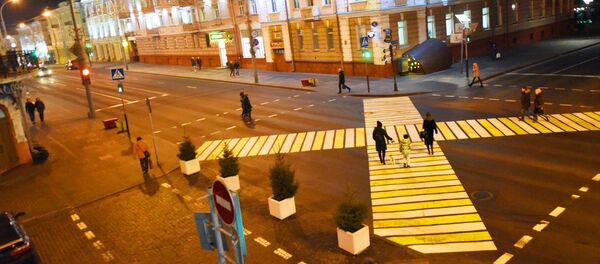 Необычный пешеходный переход появился в центре Гомеля - Sputnik Беларусь