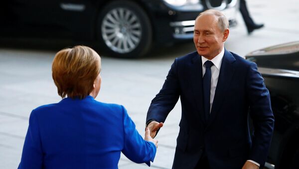 Президент России Владимир Путин и канцлер Германии Ангела Меркель - Sputnik Беларусь