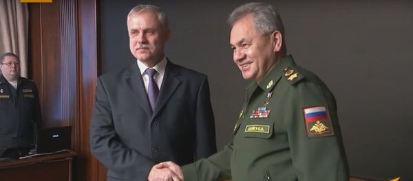 Шойгу поздравил Зася со вступлением в новую должность - видео Шойгу поздравил Зася со вступлением в новую должность - видео - Sputnik Беларусь