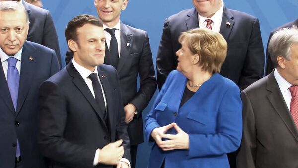 Макрон и Меркель потеряли Путина на конференции в Берлине - видео - Sputnik Беларусь