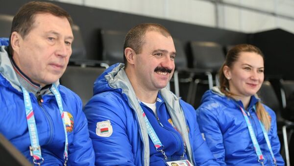 Первый вице-президент НОК Беларуси Виктор Лукашенко (в центре) - Sputnik Беларусь