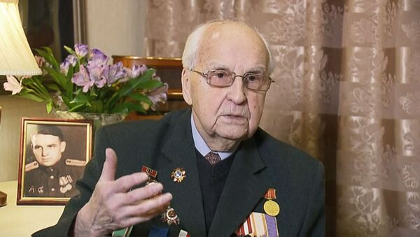 Не знают историю: ветеран войны раскритиковал польскую статью об Освенциме - Sputnik Беларусь
