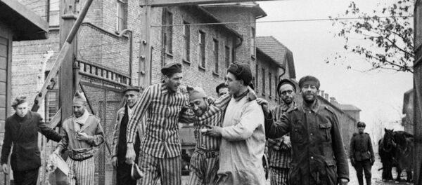 Освобождение советскими войсками узников немецко-фашистского концлагеря Аушвиц-Биркенау - Освенцим, Польша - Sputnik Беларусь