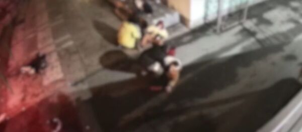 Женщина устроила драку с двумя парнями в Мозыре и лишилась денег - Sputnik Беларусь