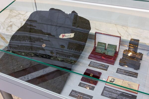 Мезенцев: мы должны находить силы защищать правду о Победе Мезенцев: мы должны находить силы защищать правду о Победе - Sputnik Беларусь