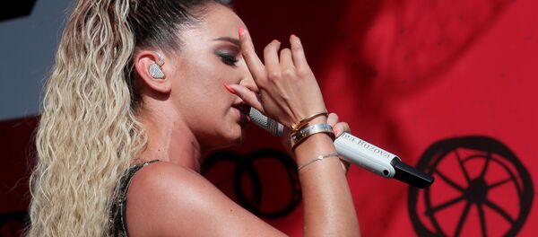 Певица Ольга Бузова Певица Ольга Бузова - Sputnik Беларусь