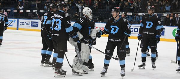 Хоккеисты минского Динамо - Sputnik Беларусь