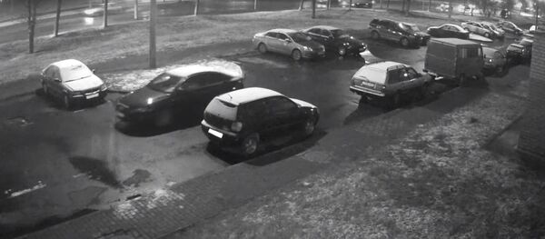 9-летний ребенок приехал в школу на машине своего отца  - Sputnik Беларусь