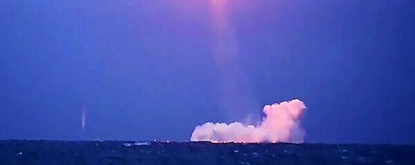 Пуск баллистической ракеты Синева с борта Ракетного подводного крейсера стратегического назначения Верхотурье - Sputnik Беларусь
