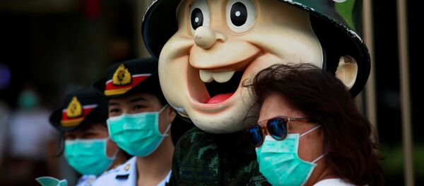 Военные медработники в торговом центре Бангкока - Sputnik Беларусь