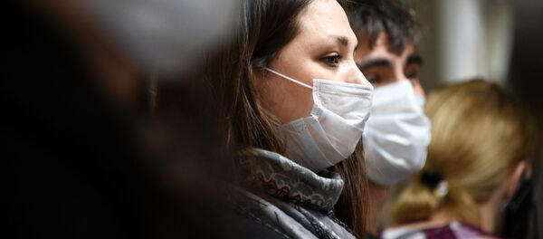 Каранцінны кантроль у паліклініцы - Sputnik Беларусь