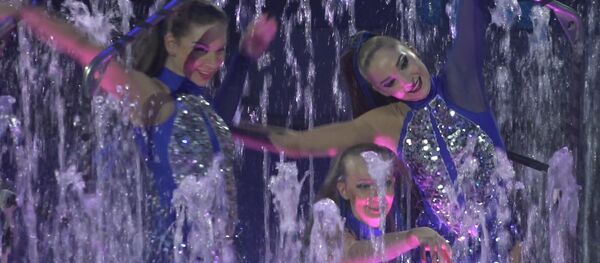 Водопады под куполом: Белгосцирк провел генеральный прогон нового шоу Водопады под куполом: Белгосцирк провел генеральный прогон нового шоу - Sputnik Беларусь