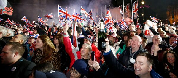 Британцы празднуют выход Великобритании из ЕС - Sputnik Беларусь