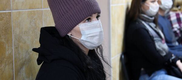 Карантинный контроль в поликлинике - Sputnik Беларусь