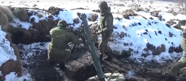 Почти биатлон: как тренируются минометные расчеты - видео Почти биатлон: как тренируются минометные расчеты - видео - Sputnik Беларусь