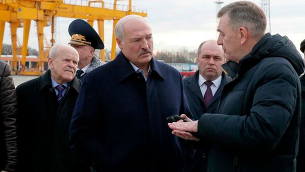 Рабочая поездка президента Беларуси Александра Лукашенко в Добруш - Sputnik Беларусь