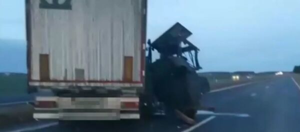 В Щучинском районе фура столкнулась с трактором - Sputnik Беларусь