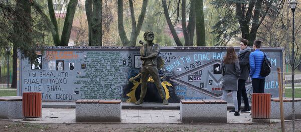 Так мог бы выглядеть памятник Виктору Цою в Минске - Sputnik Беларусь