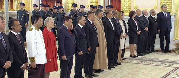 Путин подтвердил готовность России к содержательному диалогу с США - видео - Sputnik Беларусь