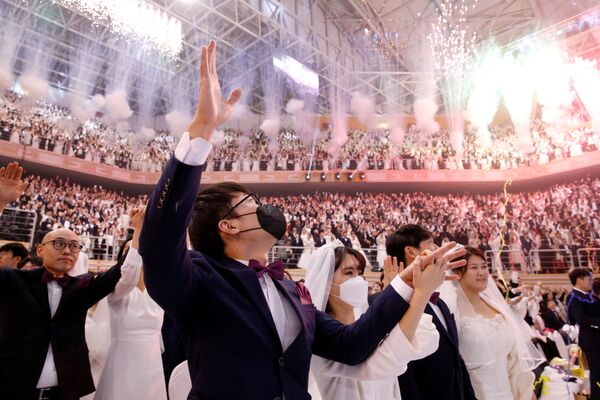 Массовая свадьба в Южной Корее - Sputnik Беларусь