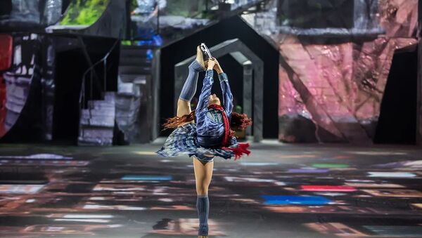 Фрагмент шоу шоу Cirque du Soleil Crystal  - Sputnik Беларусь